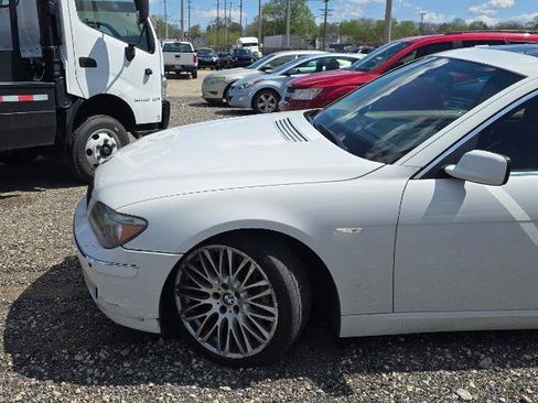 Used 2008 BMW 750i RWD image 4