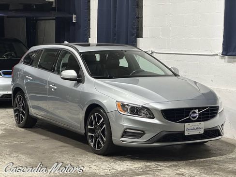 Used 2018 Volvo V60 T5 Dynamic w/ Vision Package AWD/4WD image 1