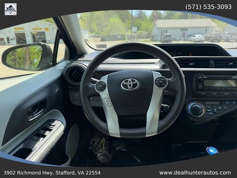 Used 2014 Toyota Prius C Two FWD image 31