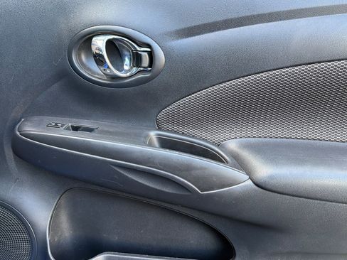 Used 2017 Nissan Versa SV image 21