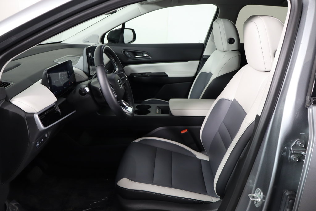 Used 2025 Honda Prologue Touring image 14