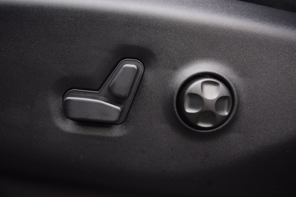 New 2027 Chrysler Pacifica Select FWD image 29