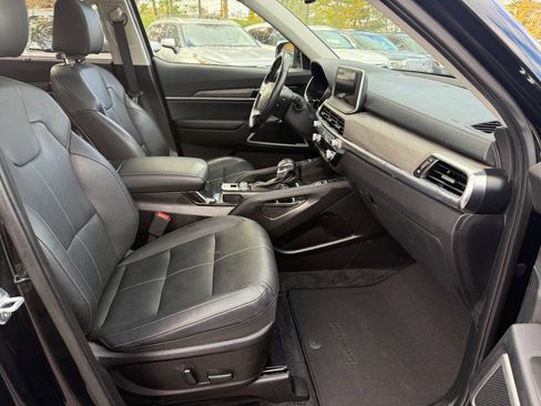 Used 2022 Kia Telluride EX w/ EX Premium Package image 11