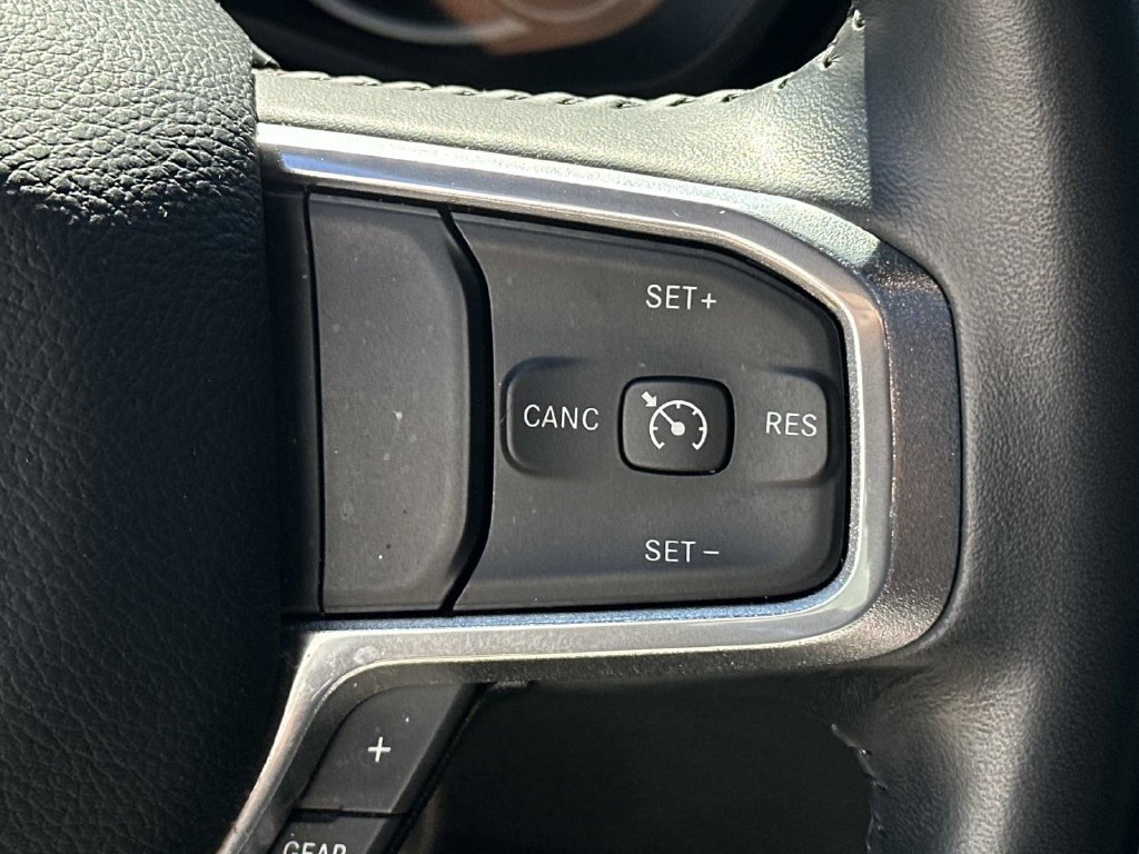 Used 2023 RAM 1500 Laramie AWD/4WD image 29