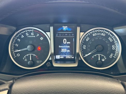Used 2022 Toyota Tacoma Limited w/ Nightshade Package AWD/4WD image 25