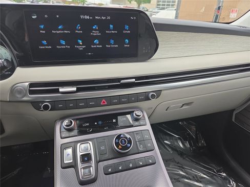 Used 2024 Hyundai Palisade Calligraphy AWD/4WD image 19