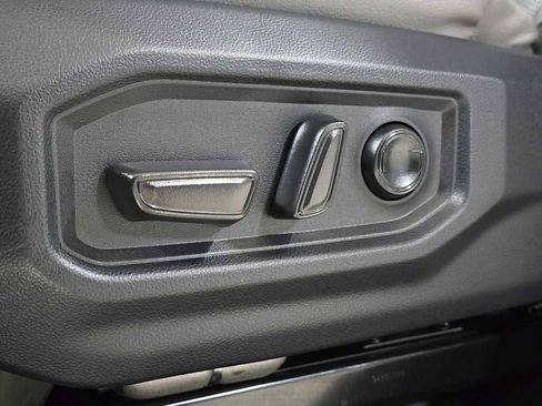 Used 2025 Toyota Tundra Limited image 27