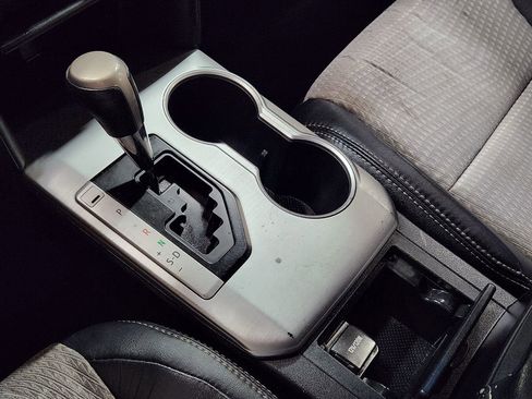 Used 2013 Toyota Camry SE image 39