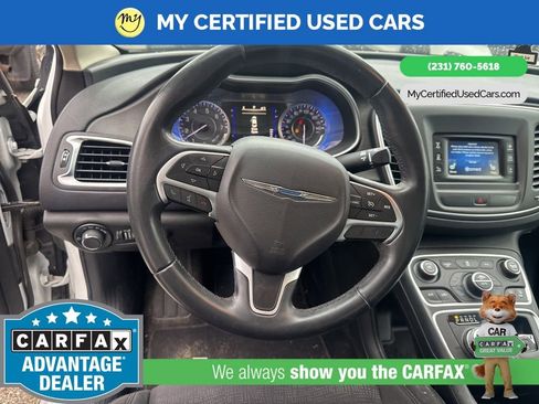 Used 2015 Chrysler 200 Limited w/ Convenience Group FWD image 9