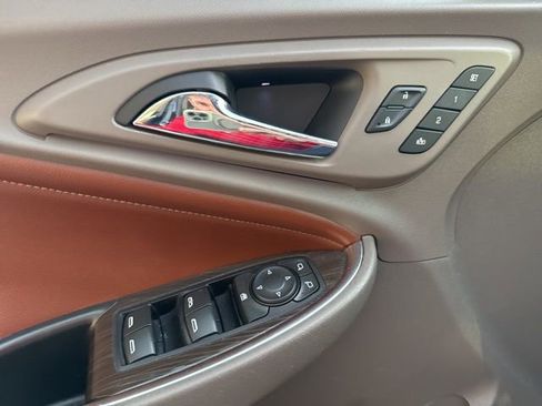 Used 2016 Chevrolet Malibu Premier w/ Driver Confidence Package II image 11