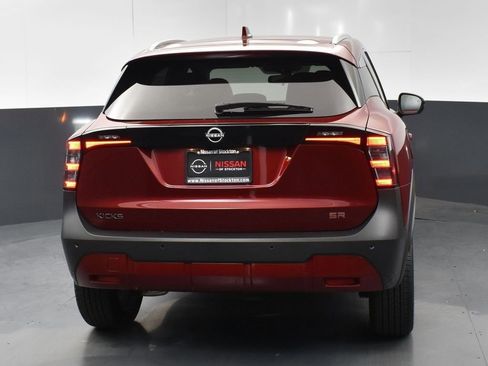 New 2025 Nissan Kicks SR image 7