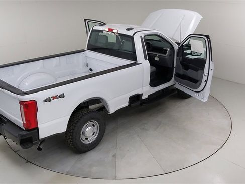 New 2026 Ford F250 XL w/ XL Off-Road Package image 44