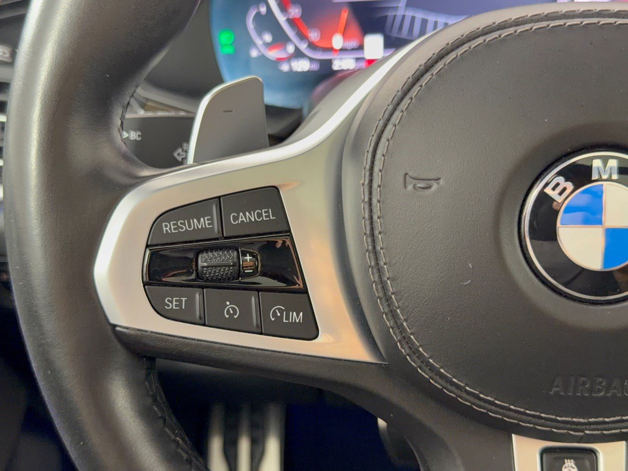 Used 2020 BMW X6 xDrive40i w/ M Sport Package AWD/4WD image 18