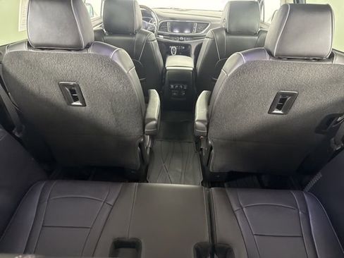 Used 2021 Buick Enclave Avenir image 28