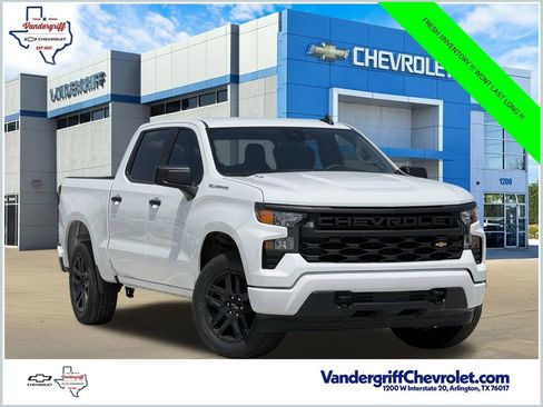 New 2026 Chevrolet Silverado 1500 Custom RWD image 1
