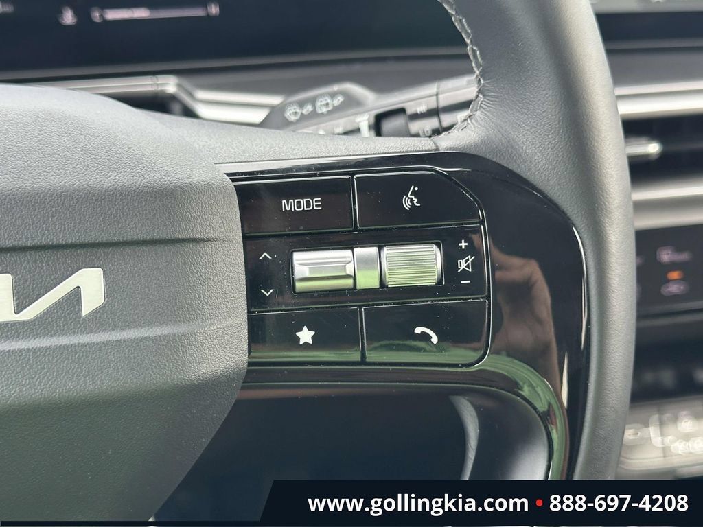 Certified 2026 Kia Sorento EX AWD/4WD image 23