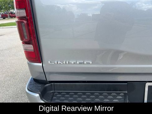 Used 2024 RAM 1500 Limited AWD/4WD image 17