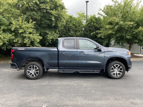 Used 2019 Chevrolet Silverado 1500 Custom Trail Boss w/ Custom Convenience Package AWD/4WD image 10