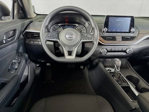 New 2026 Nissan Altima 2.5 SV FWD image 19