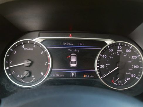 Used 2022 Nissan Sentra SV FWD image 16