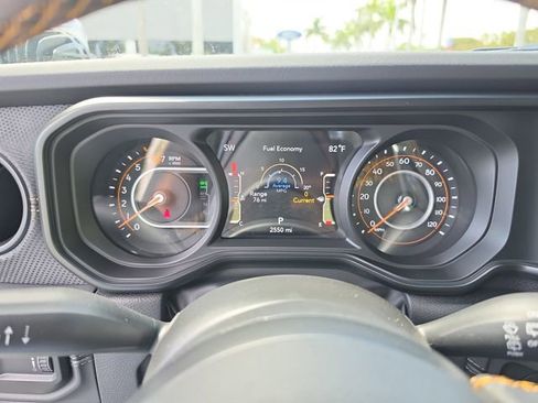 Used 2025 Jeep Wrangler Rubicon 392 image 21