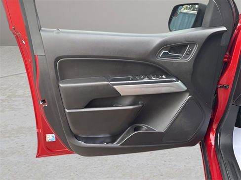 Used 2016 Chevrolet Colorado LT w/ Luxury Package, Chrome image 6