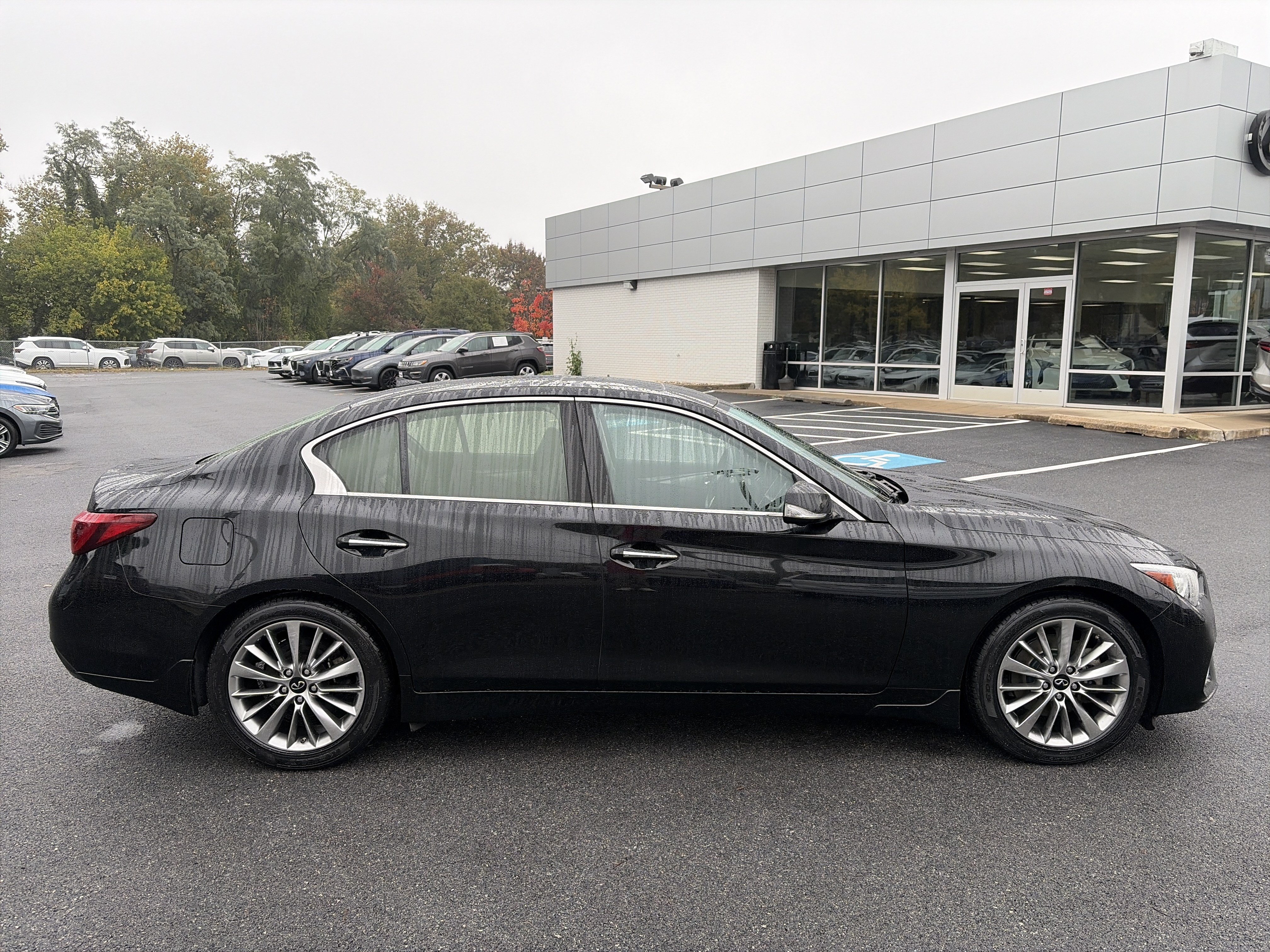 Used 2023 INFINITI Q50 Luxe w/ Cargo Package AWD/4WD image 6