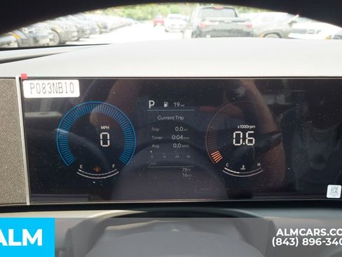 Certified 2025 Hyundai Santa Cruz SE AWD/4WD image 27