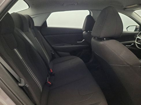 Used 2023 Hyundai Elantra SEL FWD image 19