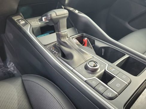 Used 2024 Kia Sorento S w/ Panoramic Sunroof Package image 35