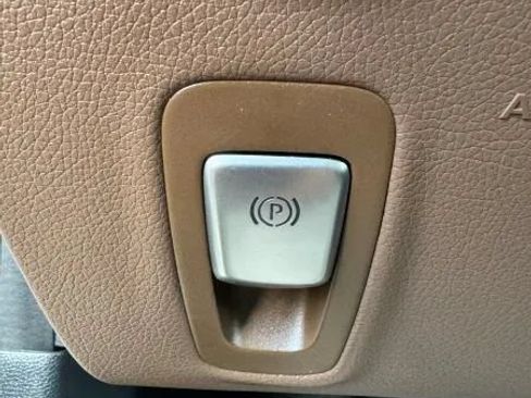 Used 2019 Mercedes-Benz E 300 w/ Premium 1 Package image 44