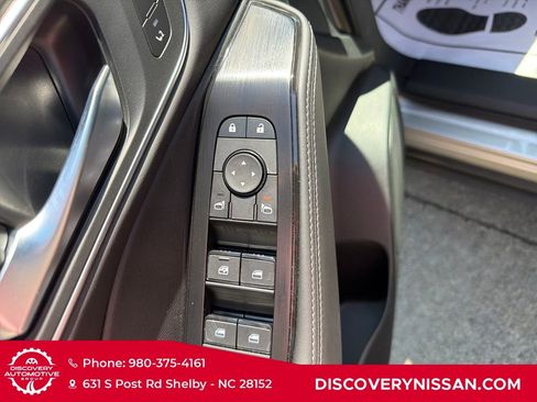 New 2026 Nissan Rogue Platinum w/ Platinum Premium Package AWD/4WD image 11