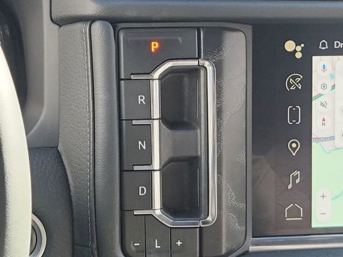 Used 2023 GMC Yukon XL Denali image 16