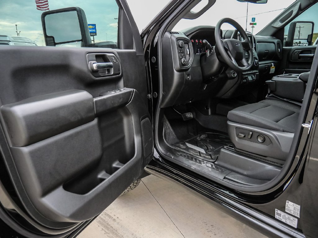 New 2026 Chevrolet Silverado 2500 Custom w/ Custom Convenience Package AWD/4WD image 29