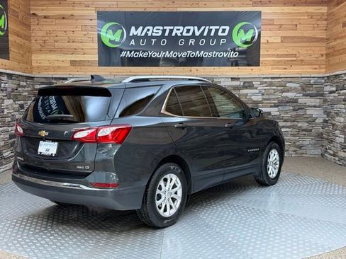 Used 2018 Chevrolet Equinox LT w/ Sun & Infotainment Package AWD/4WD image 11