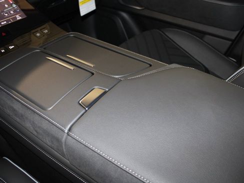 New 2025 INFINITI QX80 Luxe image 29