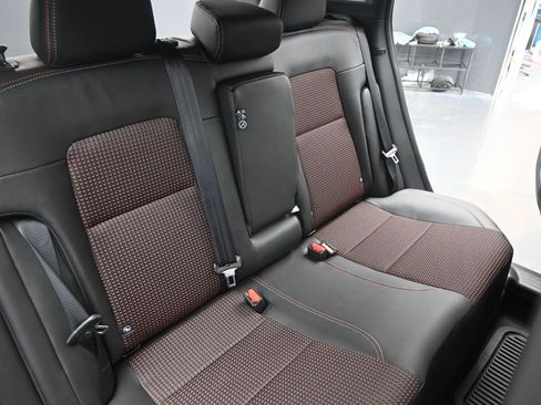 New 2026 Nissan Kicks SR image 21