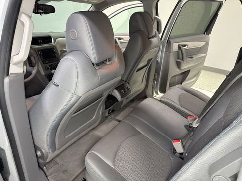 Used 2017 Chevrolet Traverse LS AWD/4WD image 23