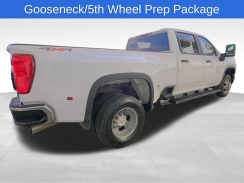 Used 2024 Chevrolet Silverado 3500 W/T image 8