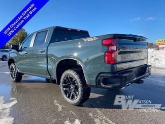 New 2026 Chevrolet Silverado 1500 Custom Trail Boss w/ LPO, Dark Essentials Package video 3
