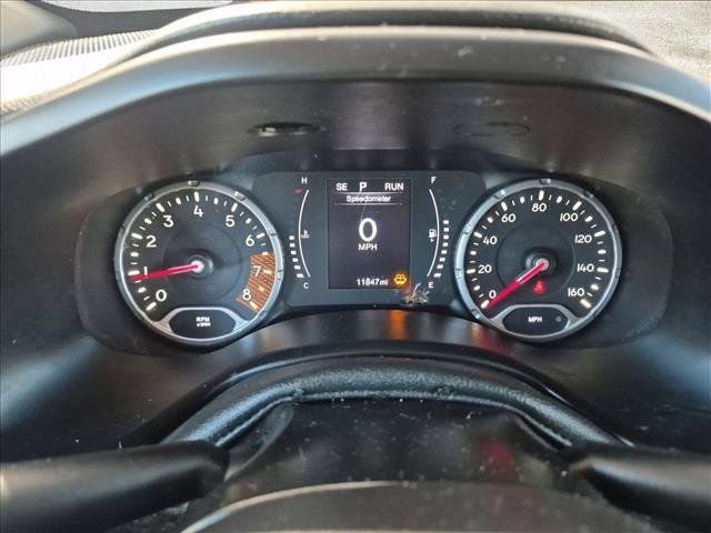 Used 2023 Jeep Renegade Latitude w/ Sun/Sound Group AWD/4WD image 15