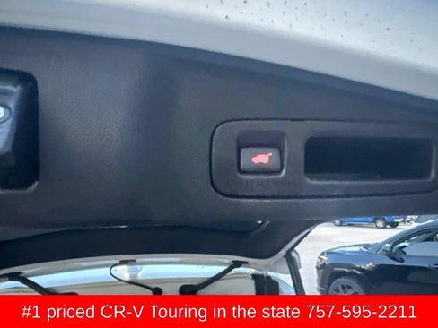 Used 2018 Honda CR-V Touring image 8