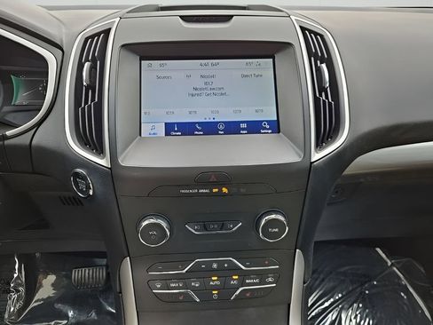 Used 2020 Ford Edge SEL AWD/4WD image 23