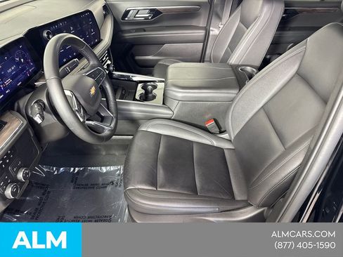 Used 2025 Chevrolet Tahoe LT AWD/4WD image 12