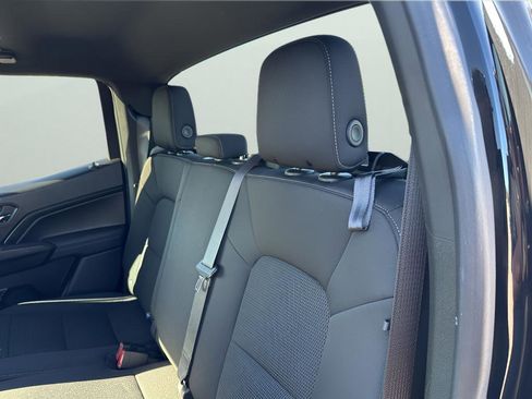 Used 2024 Chevrolet Colorado LT image 18