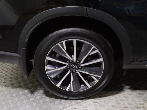 Certified 2026 INFINITI QX60 Luxe w/ Family Package AWD/4WD image 39