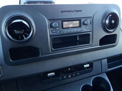 New 2025 Mercedes-Benz Sprinter 2500 image 12