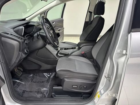 Used 2017 Ford C-MAX SE FWD image 12