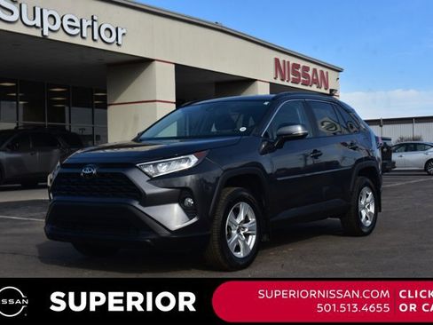 Used 2021 Toyota RAV4 XLE image 1
