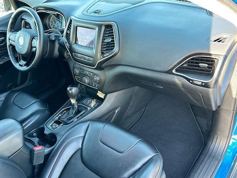 Used 2021 Jeep Cherokee Latitude Plus image 28